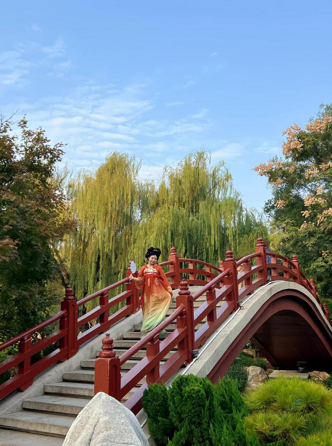 天四晚游私人订制纯玩团安排靠谱导游陪同j9九游会俱乐部登录入口西安小包团五(图5) 天四晚游私人订制纯玩团安排靠谱导游陪同j9九游会俱乐部登录入口西安小包团五(图5)